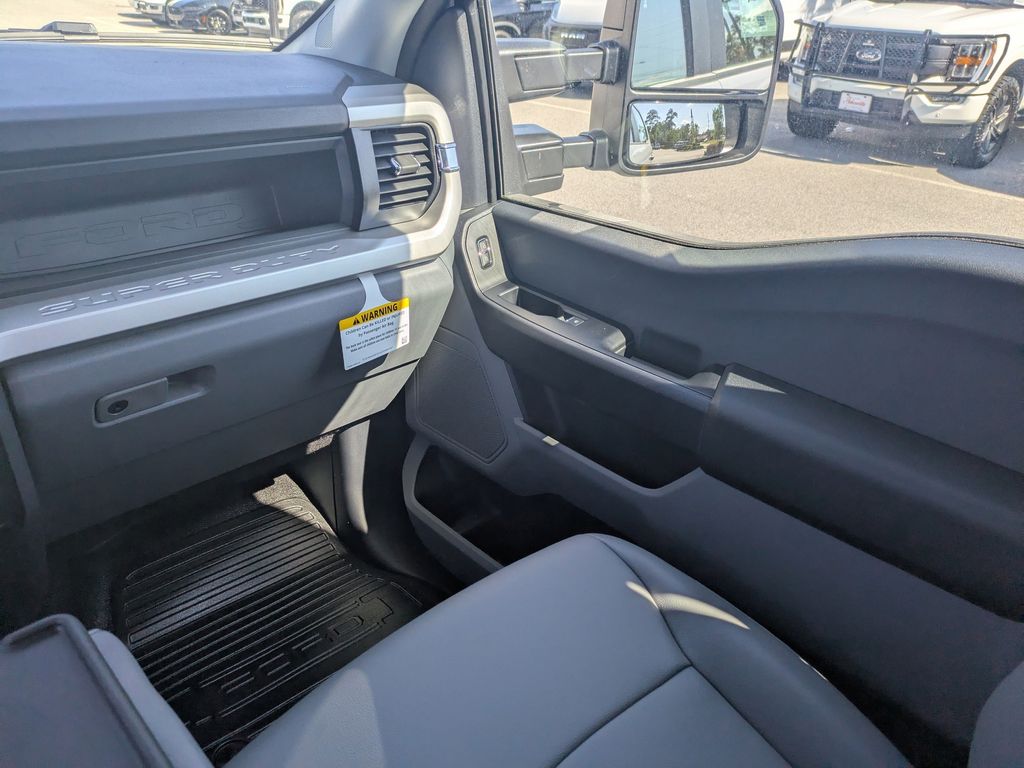 2026 Ford F-450 Chassis XL
