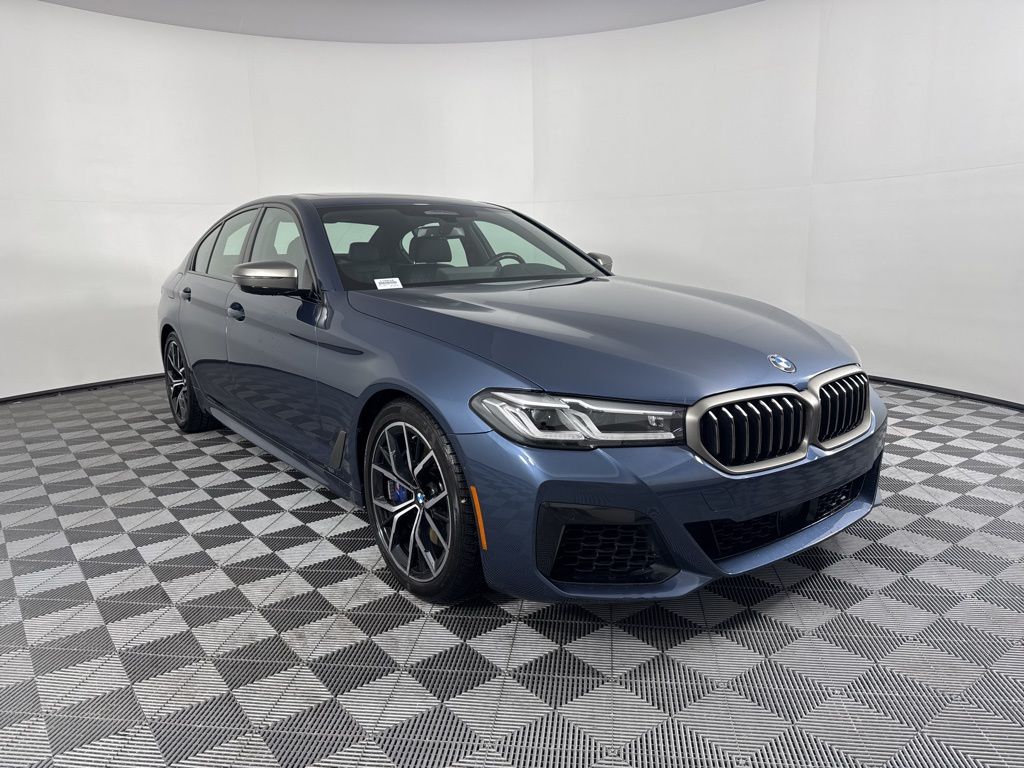 2023 BMW 5 Series M550i xDrive 3