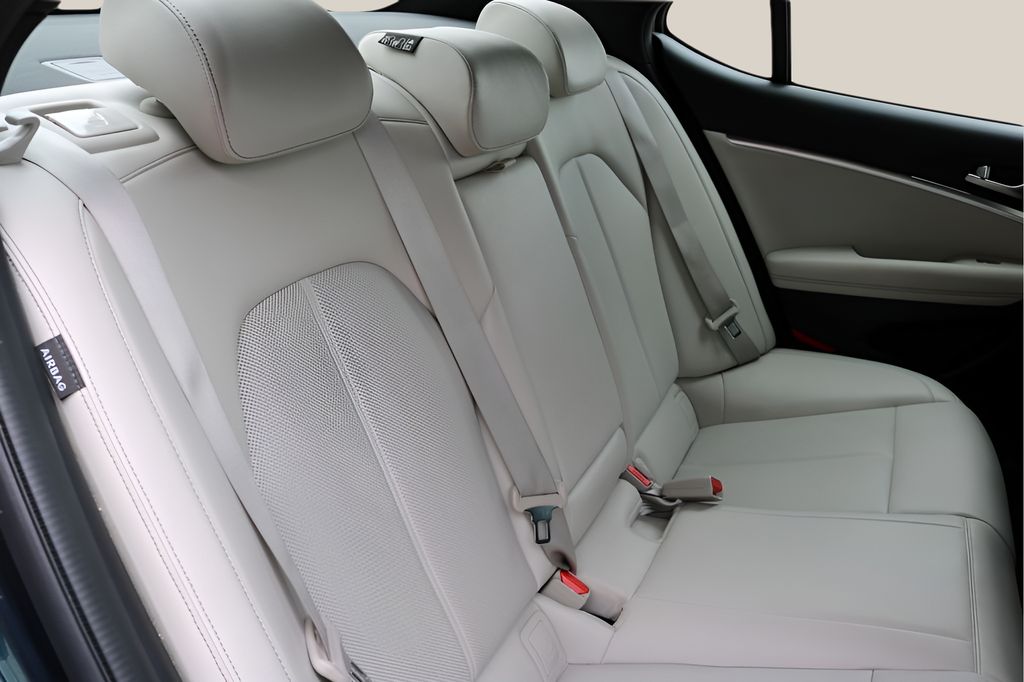 Used Car 2025 Genesis G70  2.5t For Sale Under $35,000 In Austin, Texas