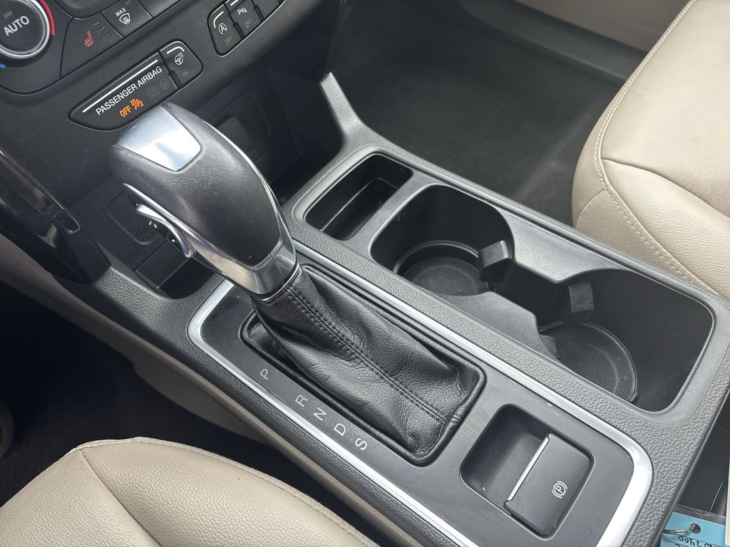 Used 2018 Shadow Black Ford Titanium image 23