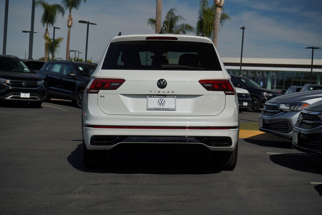 2024 Volkswagen Tiguan 2.0T SE R-Line Black 4