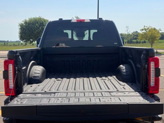 2026 Ford F-350 Super Duty XLT