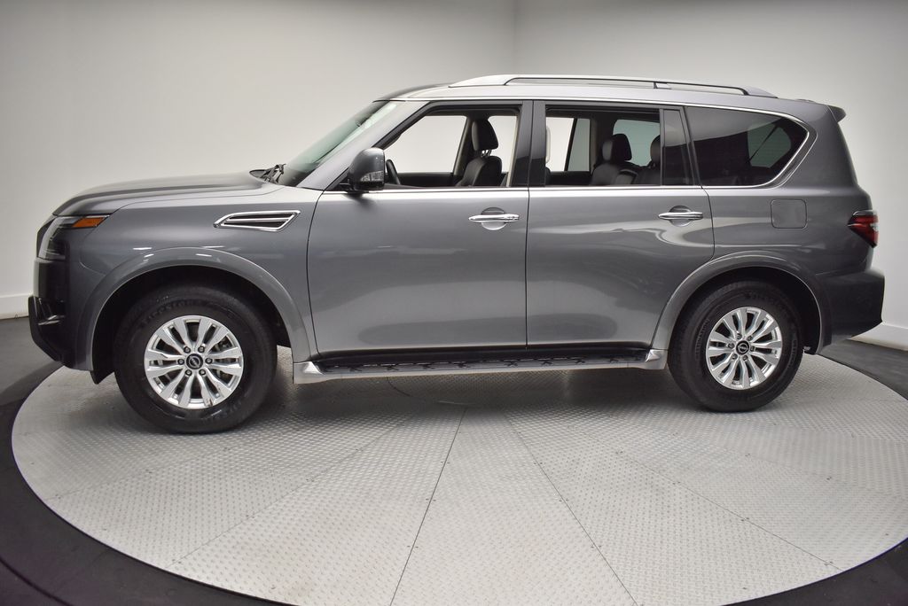 2023 Nissan Armada SV 8