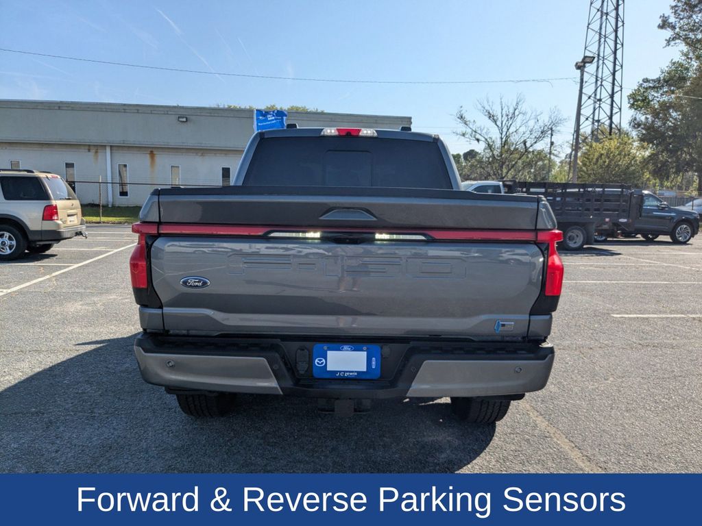2023 Ford F-150 Lightning LARIAT