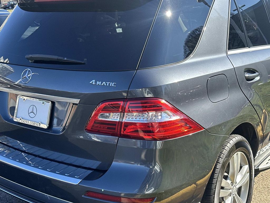 Thumbnail: 2012 Mercedes-Benz M-Class - 7