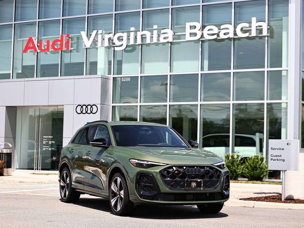 District Green Metallic 2026 Audi SQ5 SUV / Crossover All-Wheel Drive 7-Speed Automatic