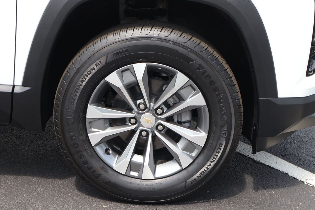 Thumbnail: 2026 Chevrolet Equinox - 11