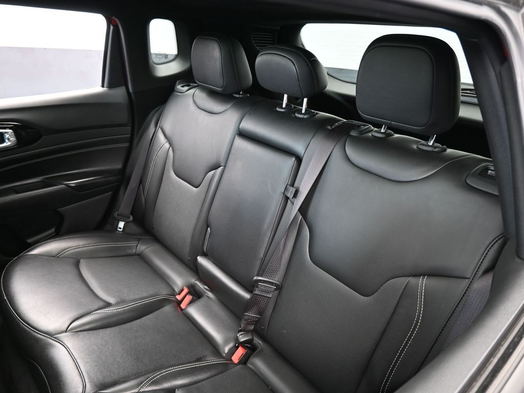 Used 2023 Redline Pearlcoat Jeep High Altitude image 20