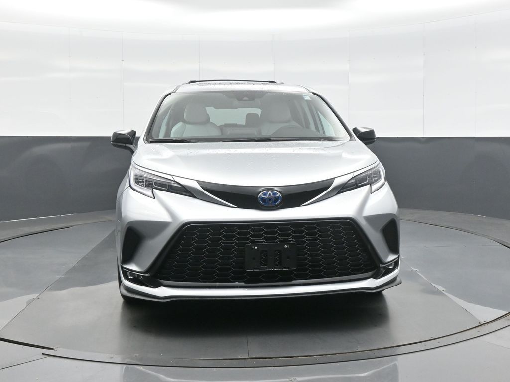 Certified 2024 Toyota Sienna XSE with VIN 5TDDSKFC7RS151047 for sale in Kansas City