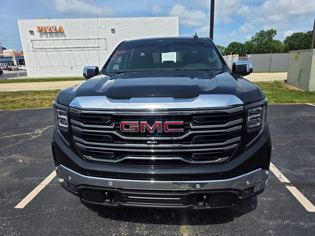 2024 GMC Sierra 1500 SLT Crew Cab 4WD
