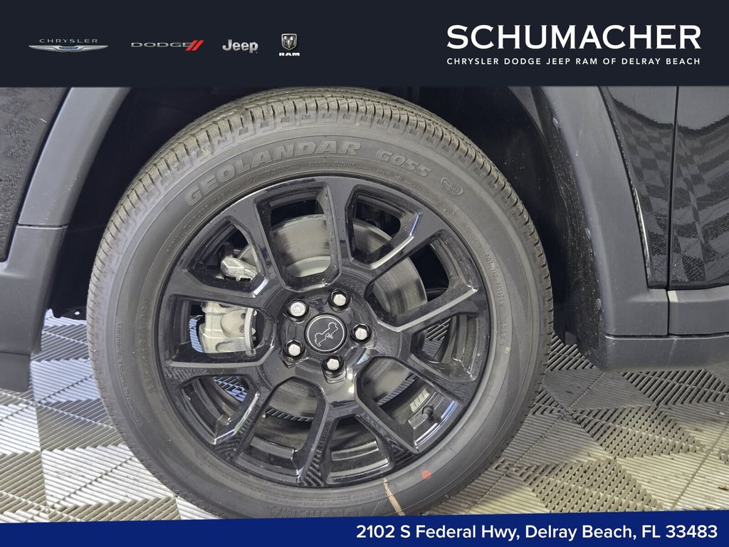 new 2026 Jeep Compass car, priced at $26,305