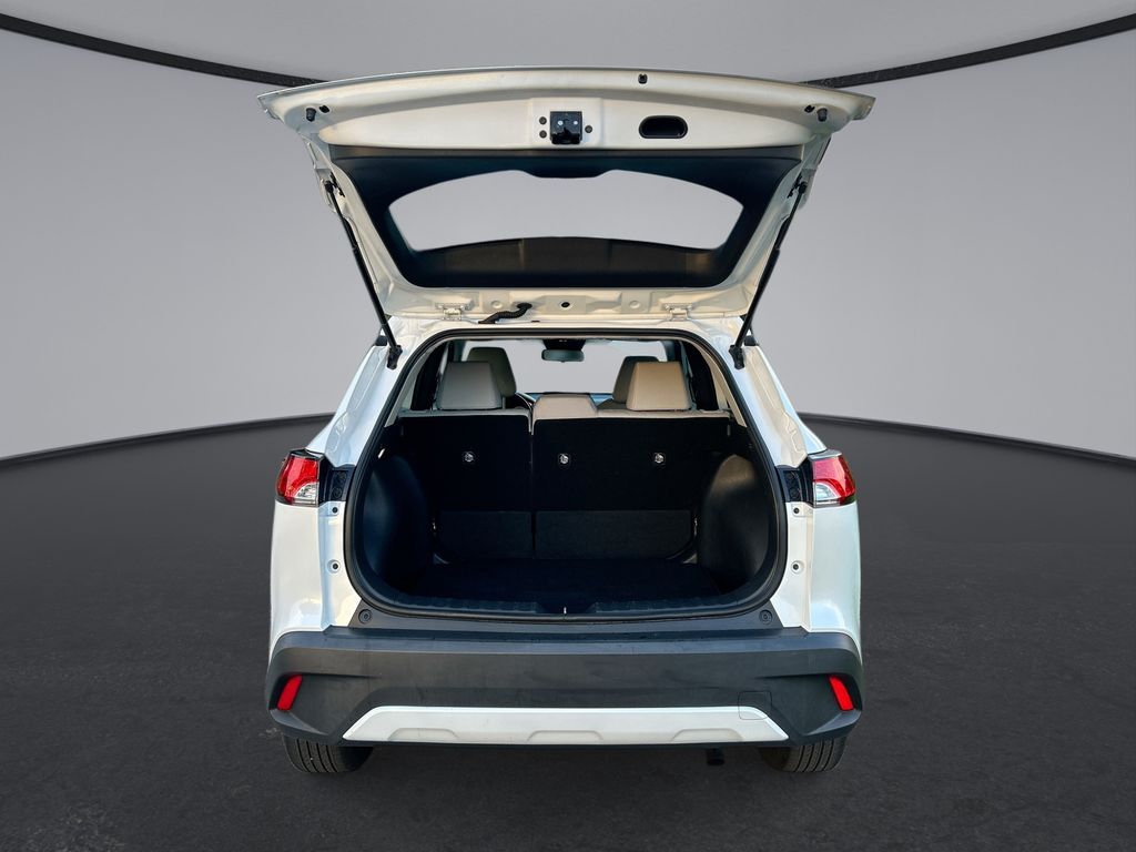 Thumbnail: 2023 Toyota Corolla Cross - 29