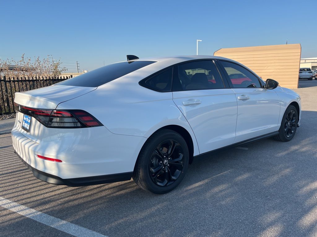 Thumbnail: 2025 Honda Accord - 3