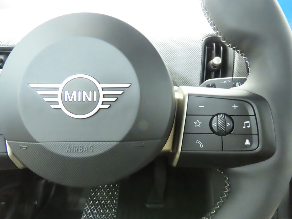 2025 MINI Cooper Hardtop S 13