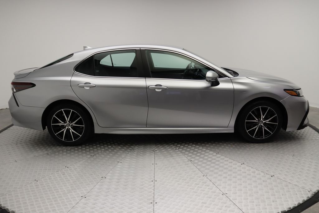 Thumbnail: 2023 Toyota Camry - 7