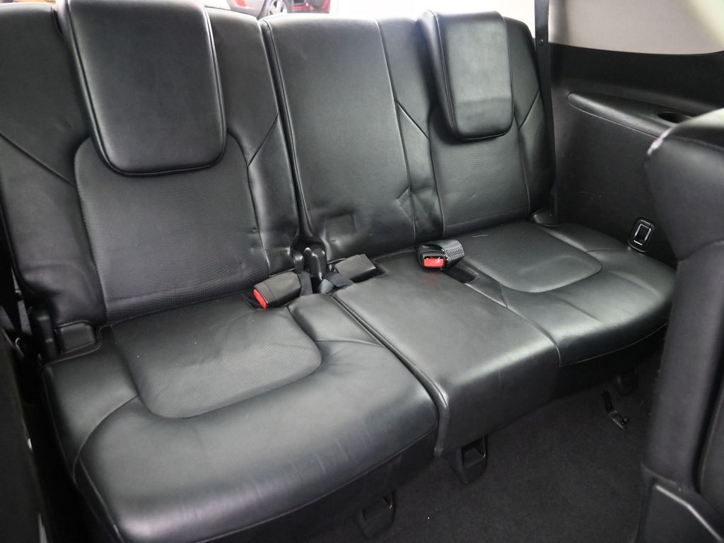 Used 2017 White Nissan SL image 9