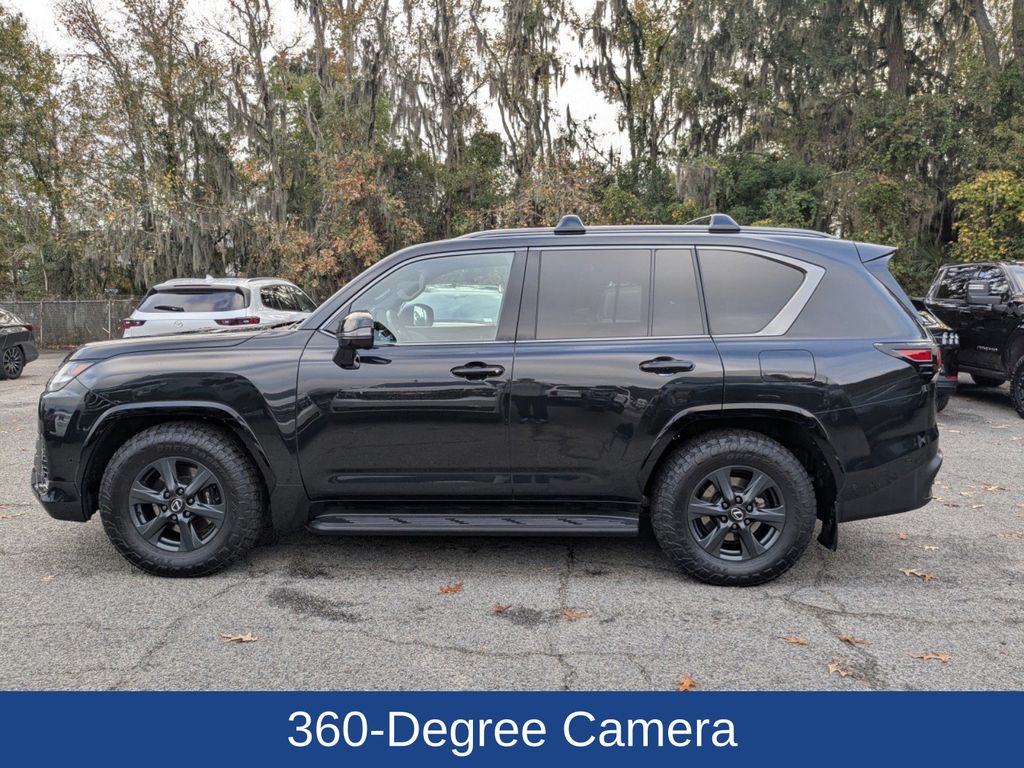 2025 Lexus LX 700h Overtrail