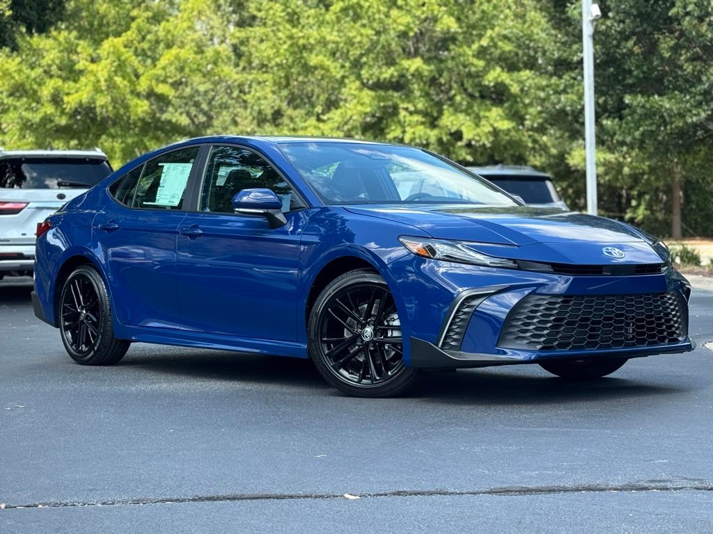 2025 Toyota Camry SE photo 2