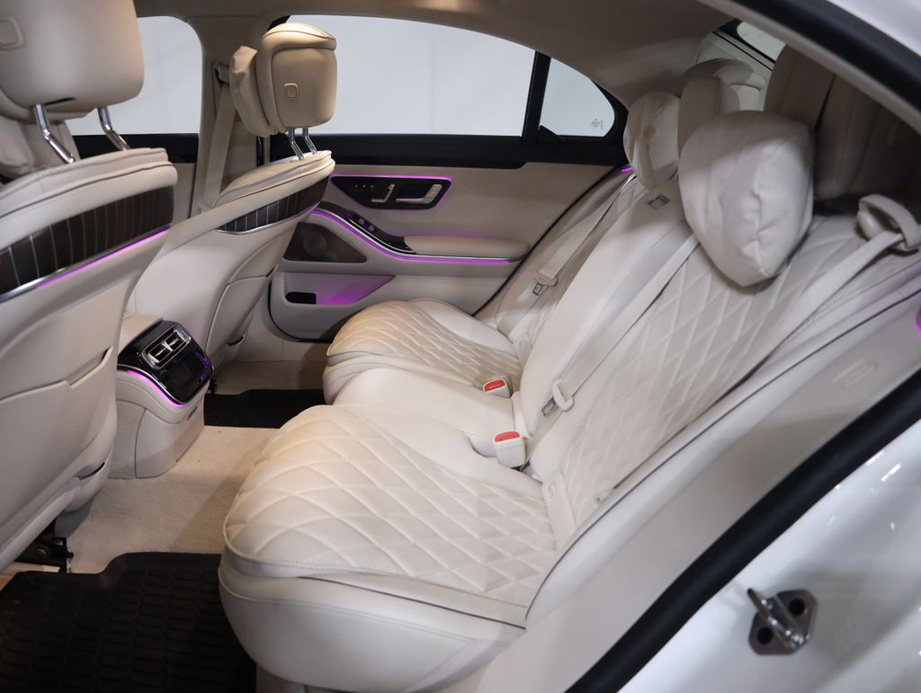 Used 2022 White Mercedes-Benz S 580 image 60