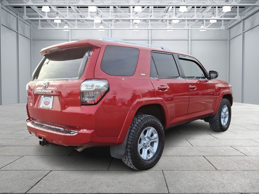 2018 Toyota 4Runner SR5 4