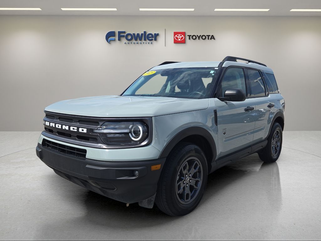 View vehicle photo 3