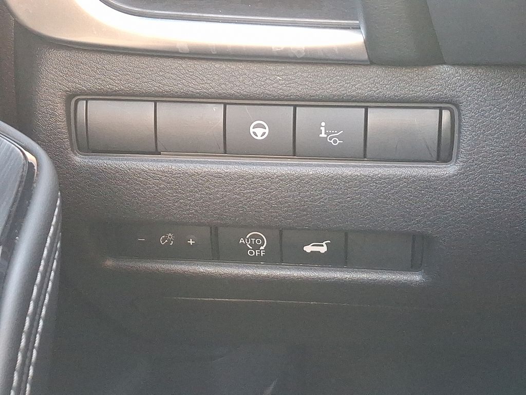 Thumbnail: 2023 Nissan Rogue - 24