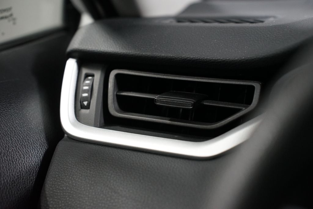 Thumbnail: 2024 Toyota RAV4 - 24