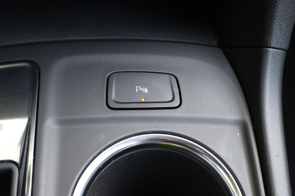 Thumbnail: 2024 Chevrolet Equinox - 23