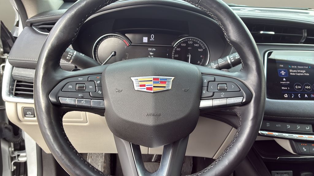 used 2021 Cadillac XT4 car, priced at $23,950