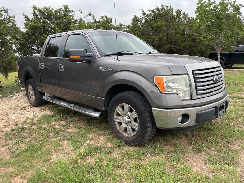 2012 Ford F-150 XLT 2