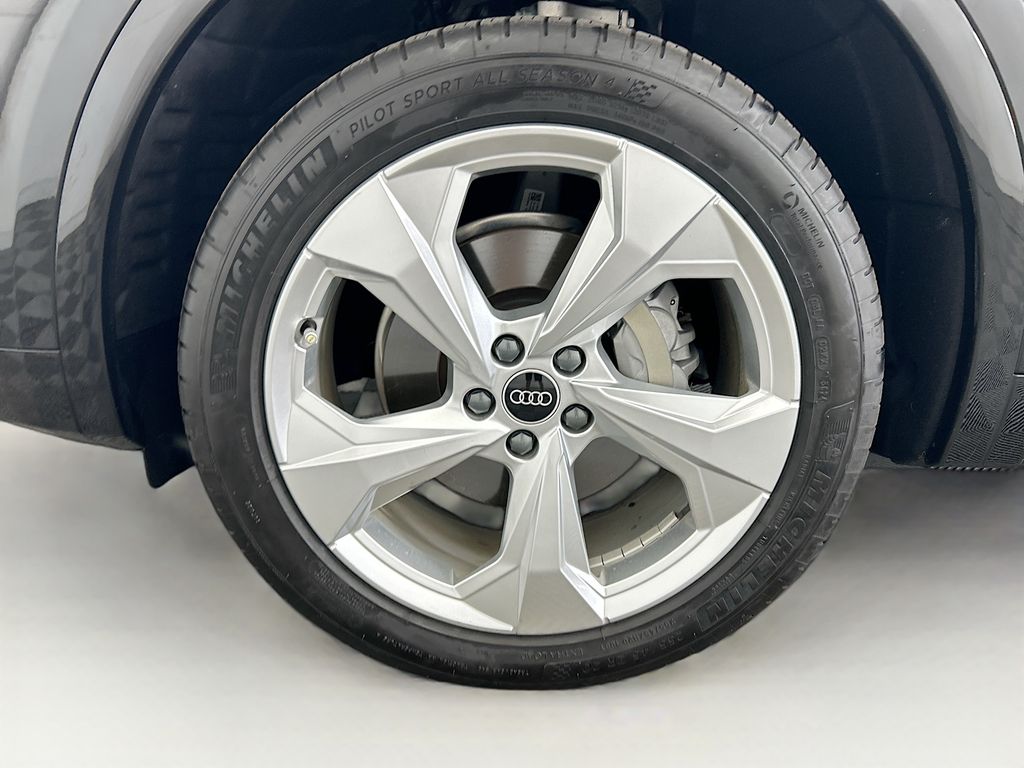 Thumbnail: 2021 Audi Q5 - 29