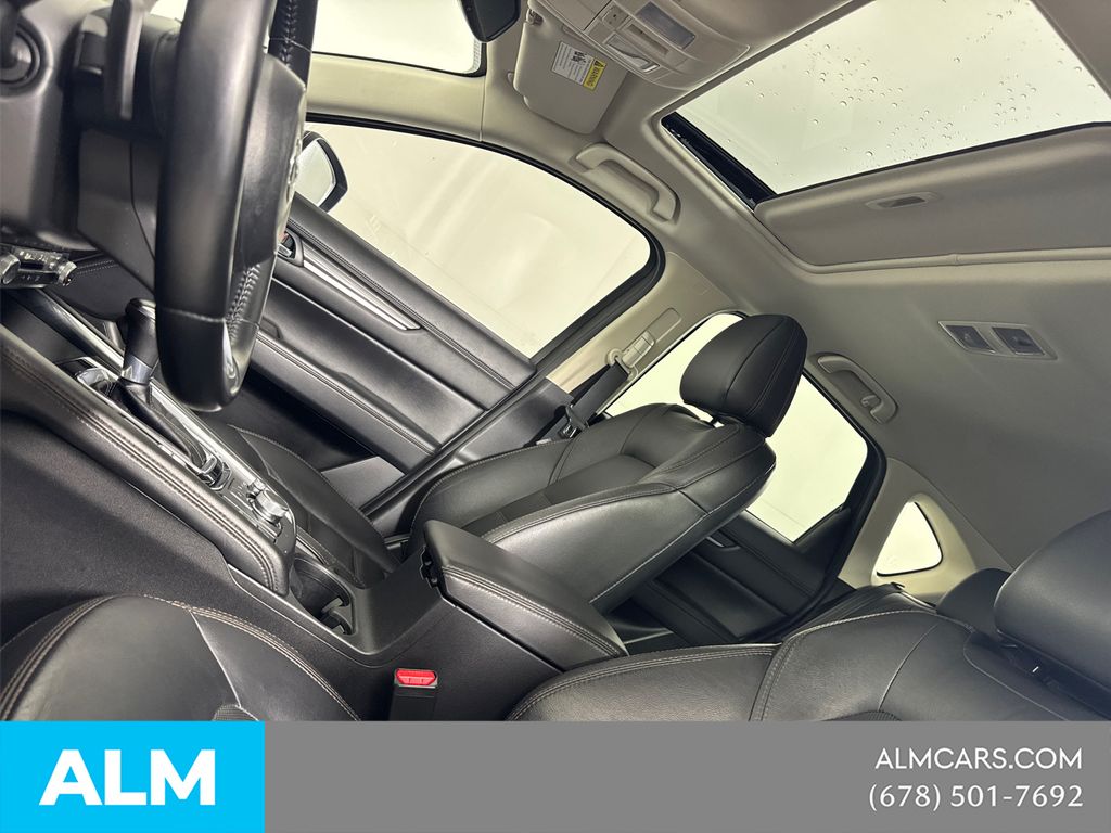 Used 2021 White Mazda Grand Touring image 36