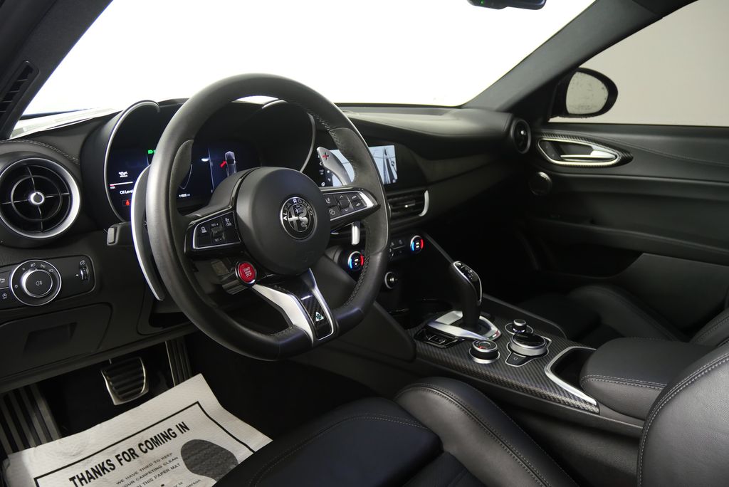 Thumbnail: 2024 Alfa Romeo Giulia - 16