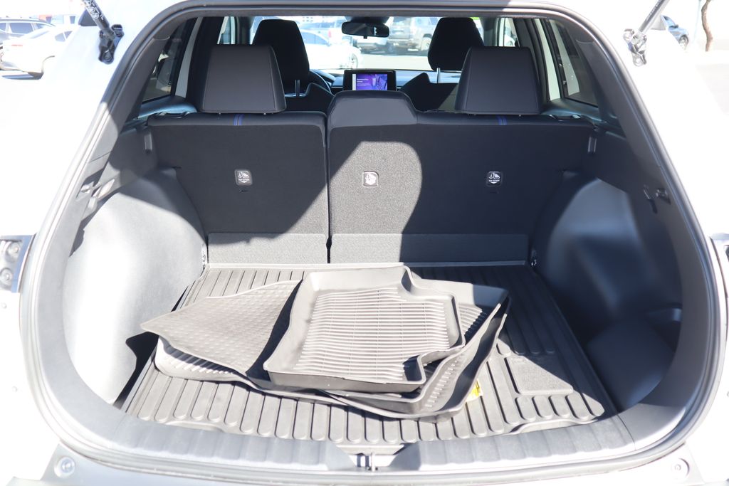 Thumbnail: 2025 Toyota Corolla Cross - 27