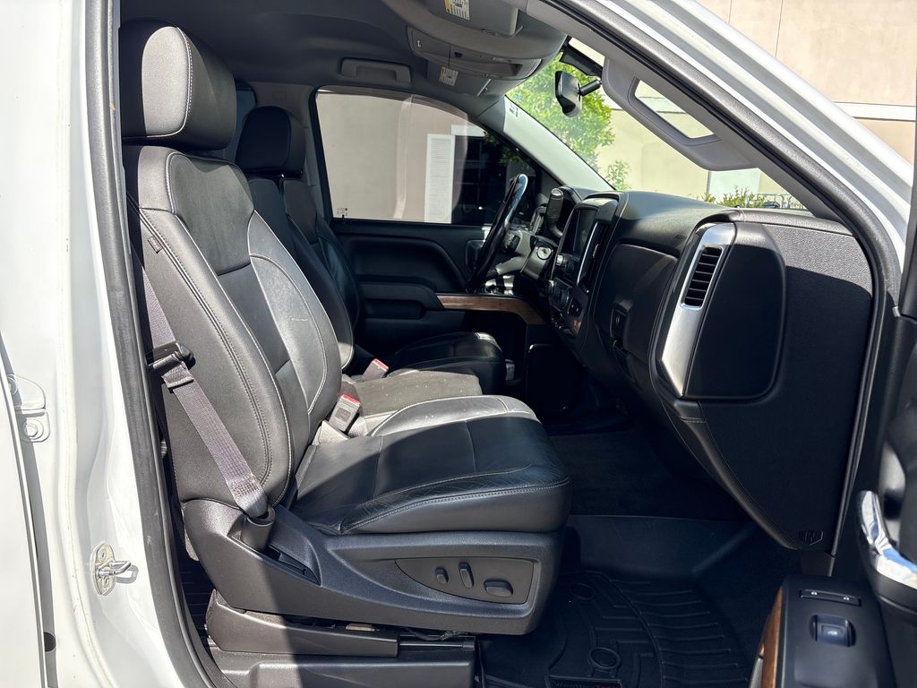 Used 2018 White Chevrolet LTZ image 6