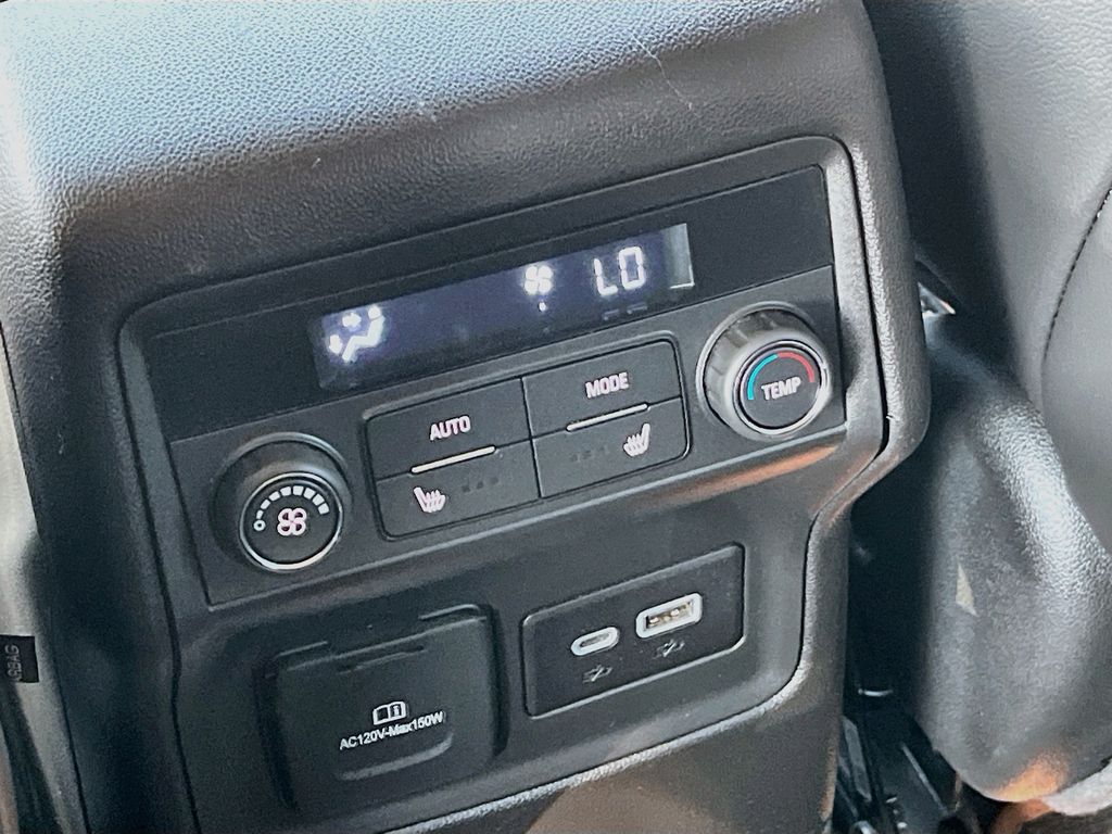 Used 2023 White GMC AT4 image 26