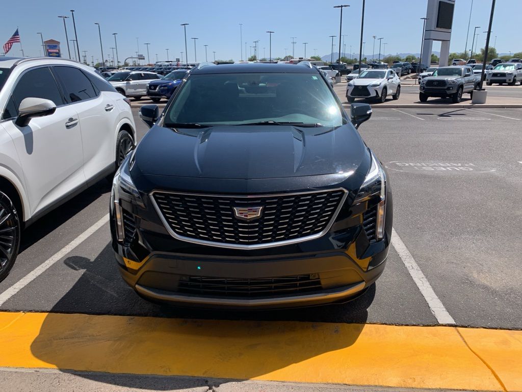 Thumbnail: 2019 Cadillac XT4 - 2