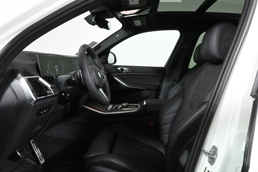 Thumbnail: 2026 BMW X5 - 3