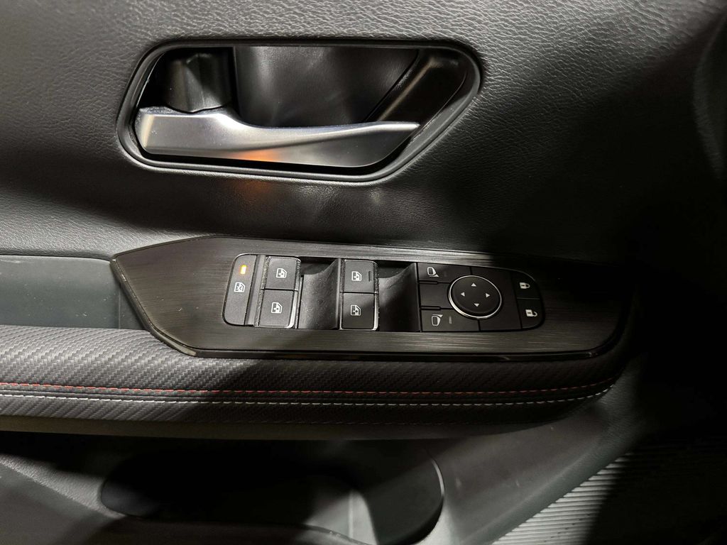 Certified Used 2025 Gun Metallic Nissan SR image 18