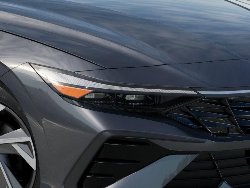2025 Hyundai Elantra Hybrid Limited