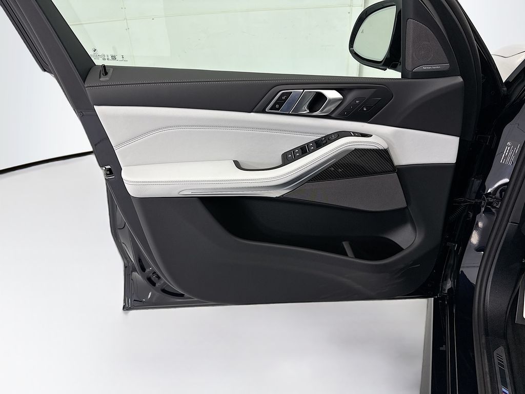 Thumbnail: 2026 BMW X5 - 23