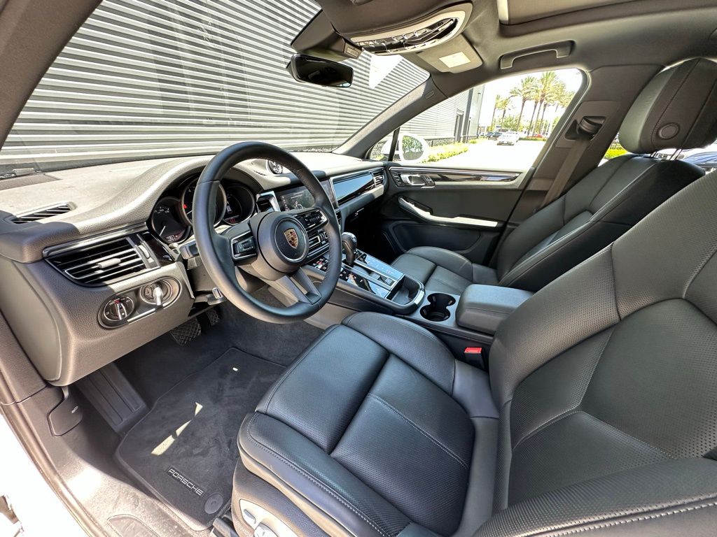 2024 Porsche Macan  4