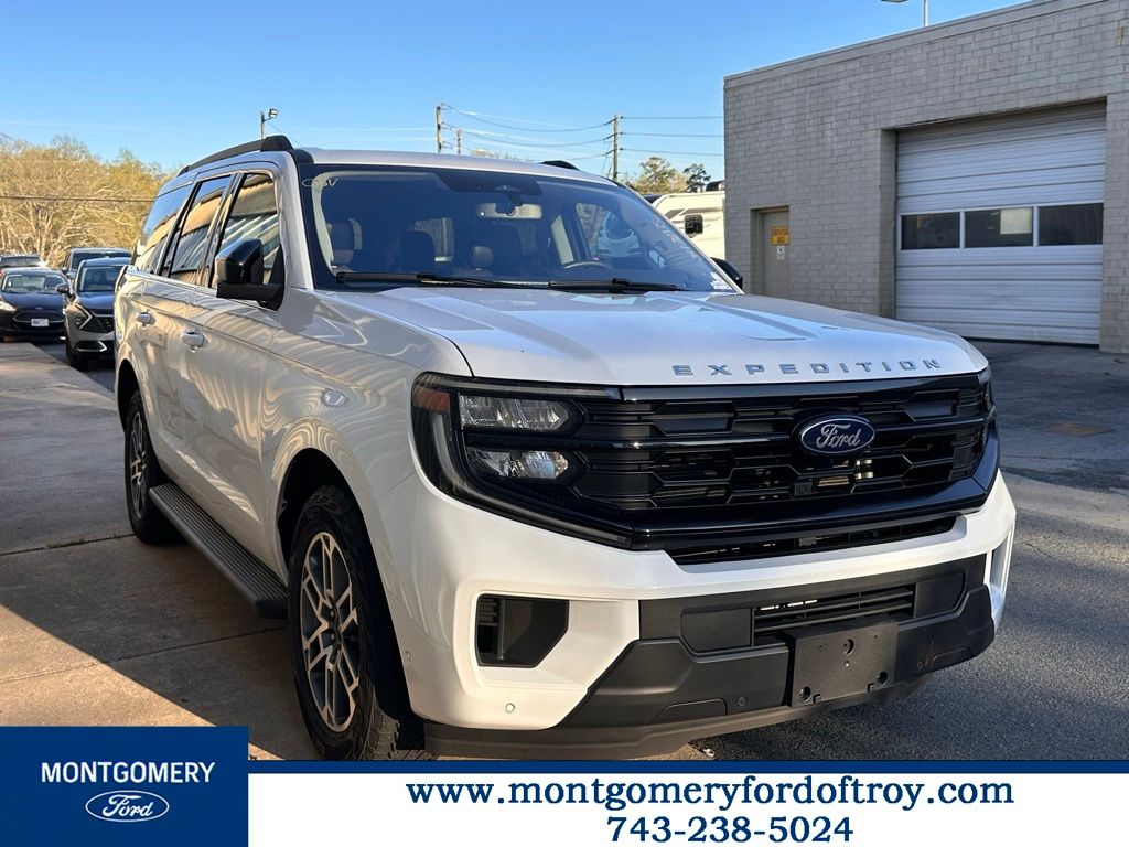 2025 Ford Expedition Active 4WD