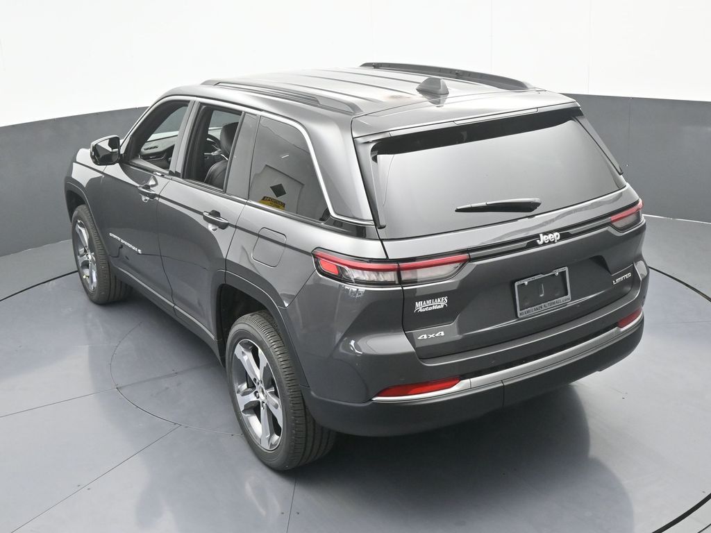 New 2026 Baltic Gray Metallic Clearcoat Jeep Limited image 44