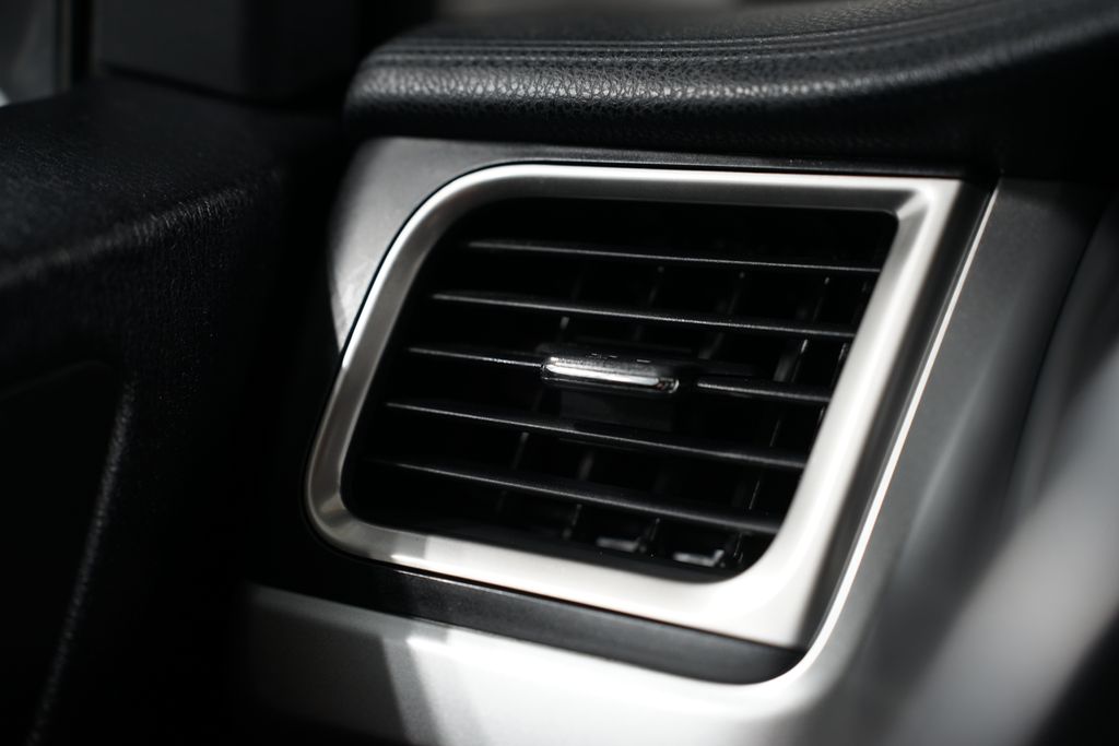 2015 Toyota Highlander XLE 24