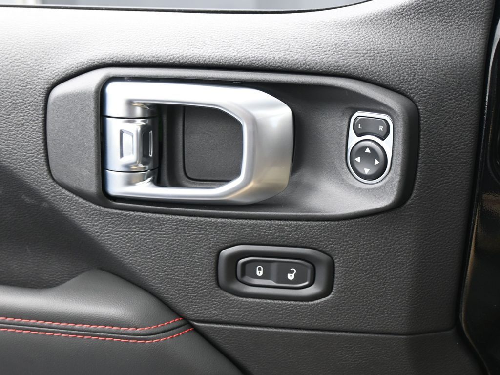 New 2026 Black Clearcoat Jeep Rubicon X image 15