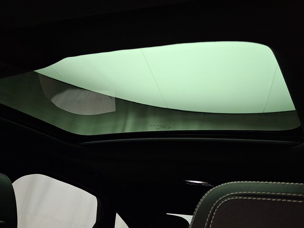Thumbnail: 2016 Jaguar XF - 15