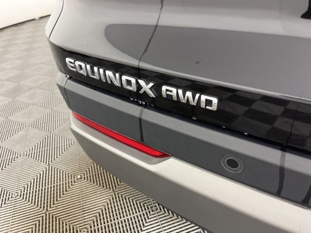 Thumbnail: 2025 Chevrolet Equinox - 3