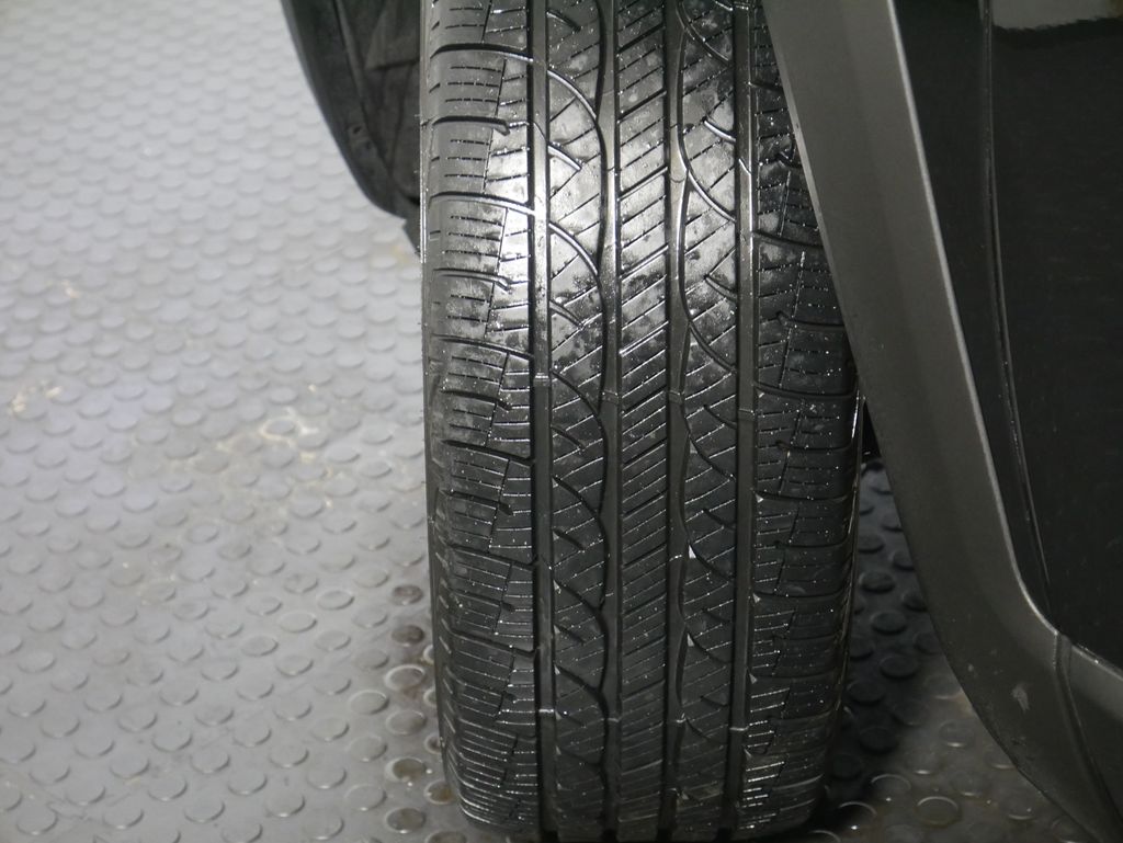 Thumbnail: 2021 Jeep Renegade - 16