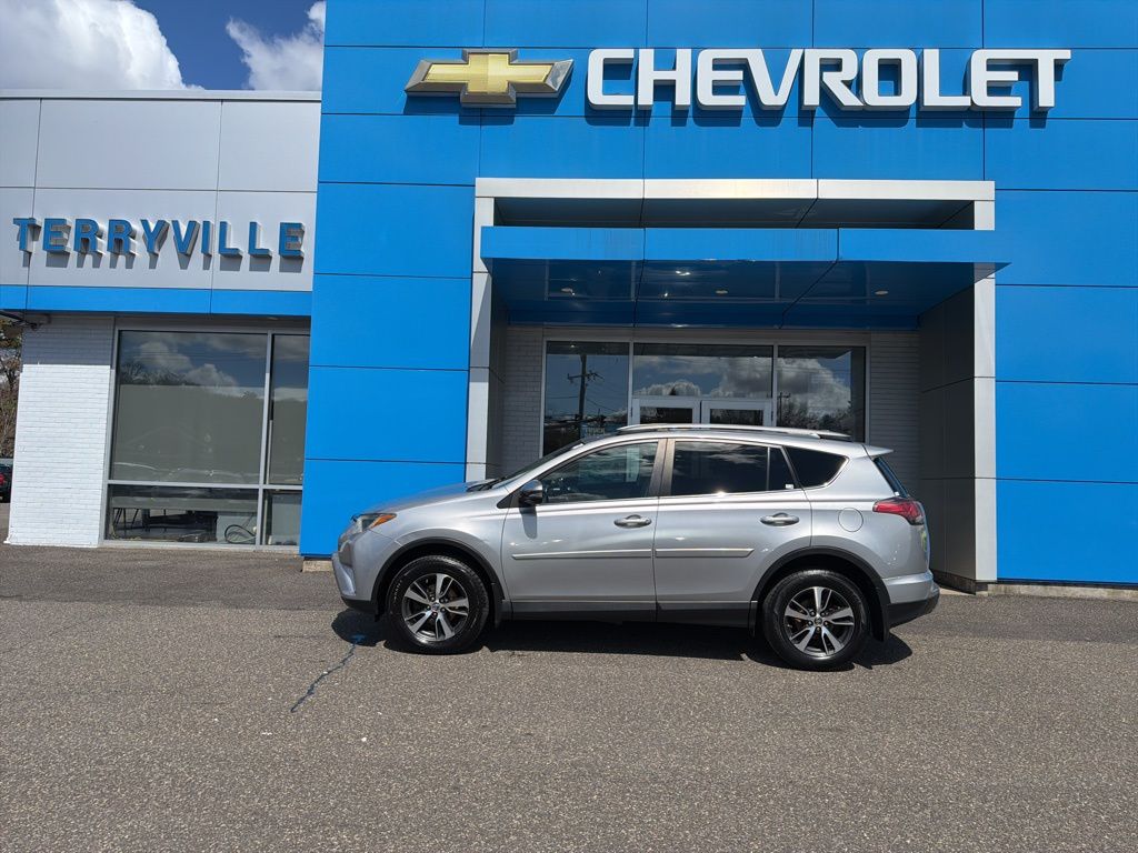 Silver Sky Metallic 2017 Toyota RAV4 XLE AWD SUV / Crossover All-Wheel Drive 6-Speed Automatic